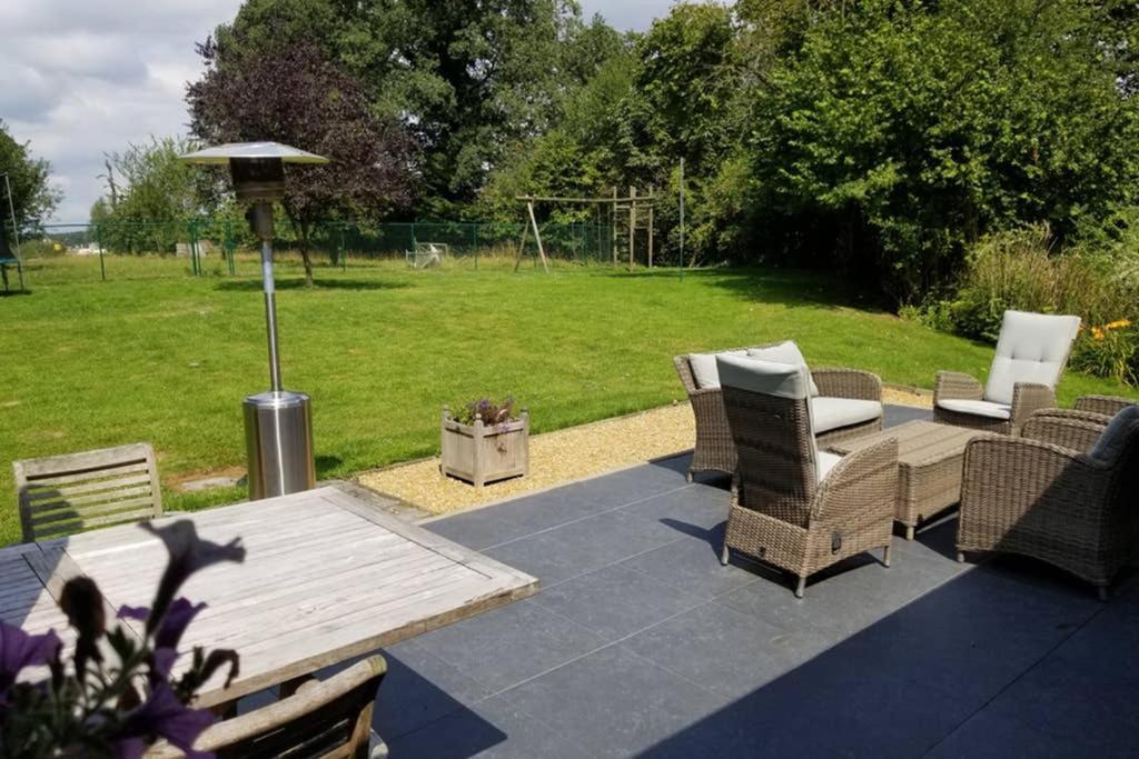Cozy Studio On A Quaint Farm Apartment Kruibeke Luaran gambar